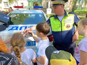 Насыщенно и познавательно  прошли  встречи ребят группы «Фантазёры»  и летнего оздоровительного лагеря «Солнышко»