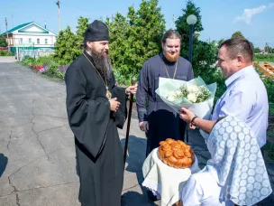 5 июля  в Храме Святителя Николая Чудотворца прошла Божественная литургия при участии епископа Лысковского и Лукояновского Иосия.