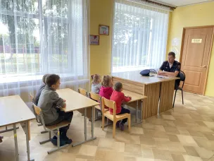 «Скоро в школу»: сотрудники ГИБДД в Пильне присоединились к информационно - пропагандистскому мероприятию