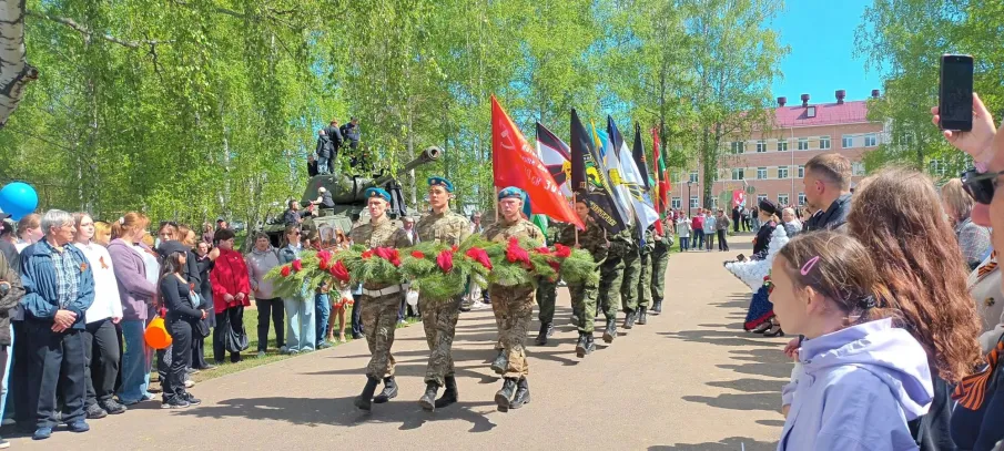 9 мая в р.п.Пильна на Мемориале Славы состоялся  торжественный митинг посвященный празднованию 81-ой годовщины Победы в Великой Отечественной войне