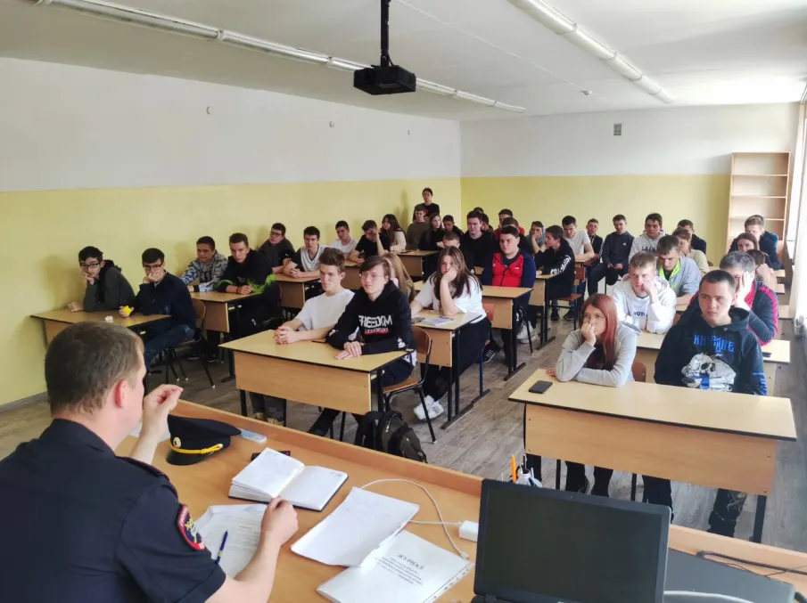 Сотрудники пильнинской госавтоинспекции напоминают, что вело, - мототранспорт – детям не игрушка!