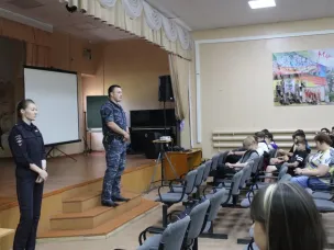 Полицейские провели профилактическую беседу в трудовом лагере